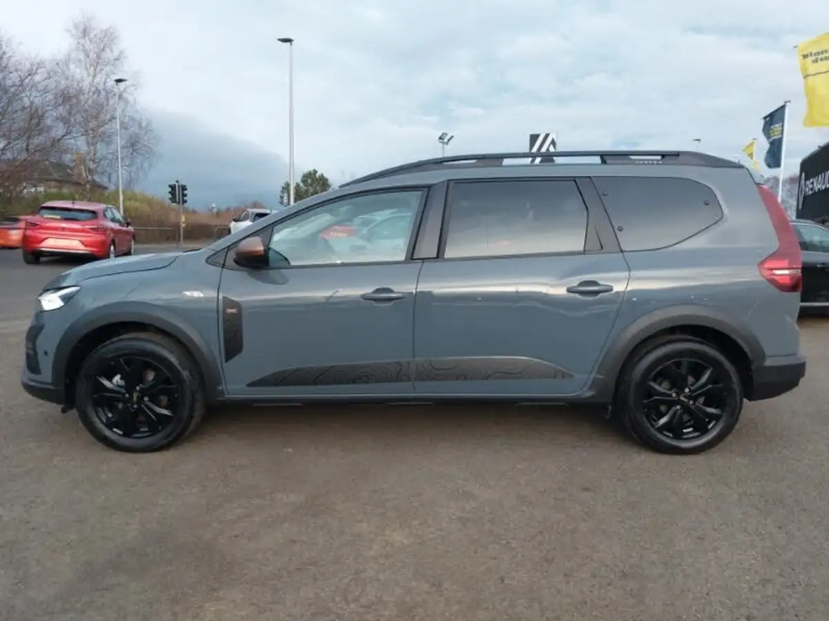 2024-dacia-jogger-16-tce-extreme-big-3