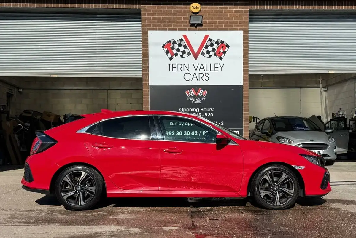 2018-honda-civic-10-vtec-turbo-ex-126ps-ss-hatchback-5d-big-28