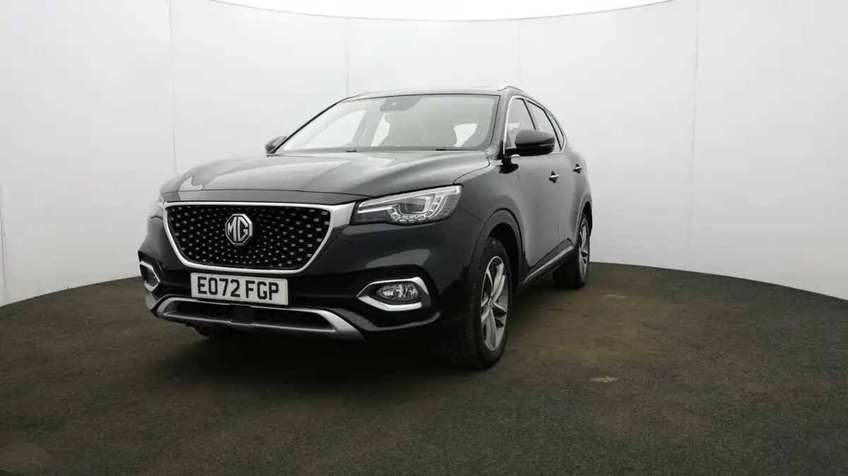 2022-mg-hs-15t-gdi-exclusive-162ps-big-31