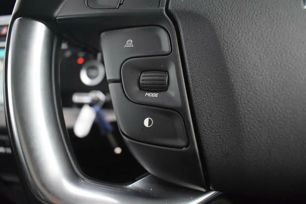 2020-citroen-grand-c4-spacetourer-15bluehdi-flair-plus-ss-eat8-big-24