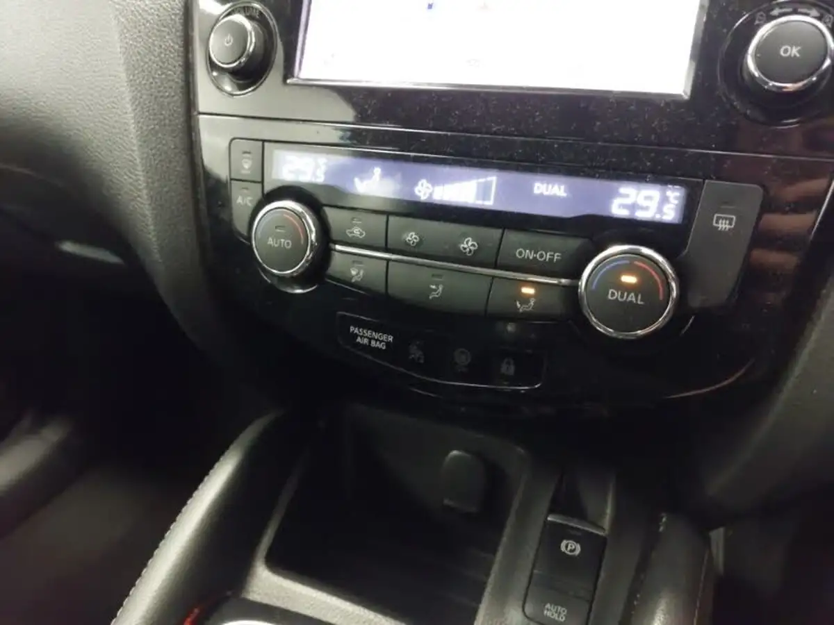 2019-nissan-qashqai-13-dig-t-acenta-premium-140ps-big-16