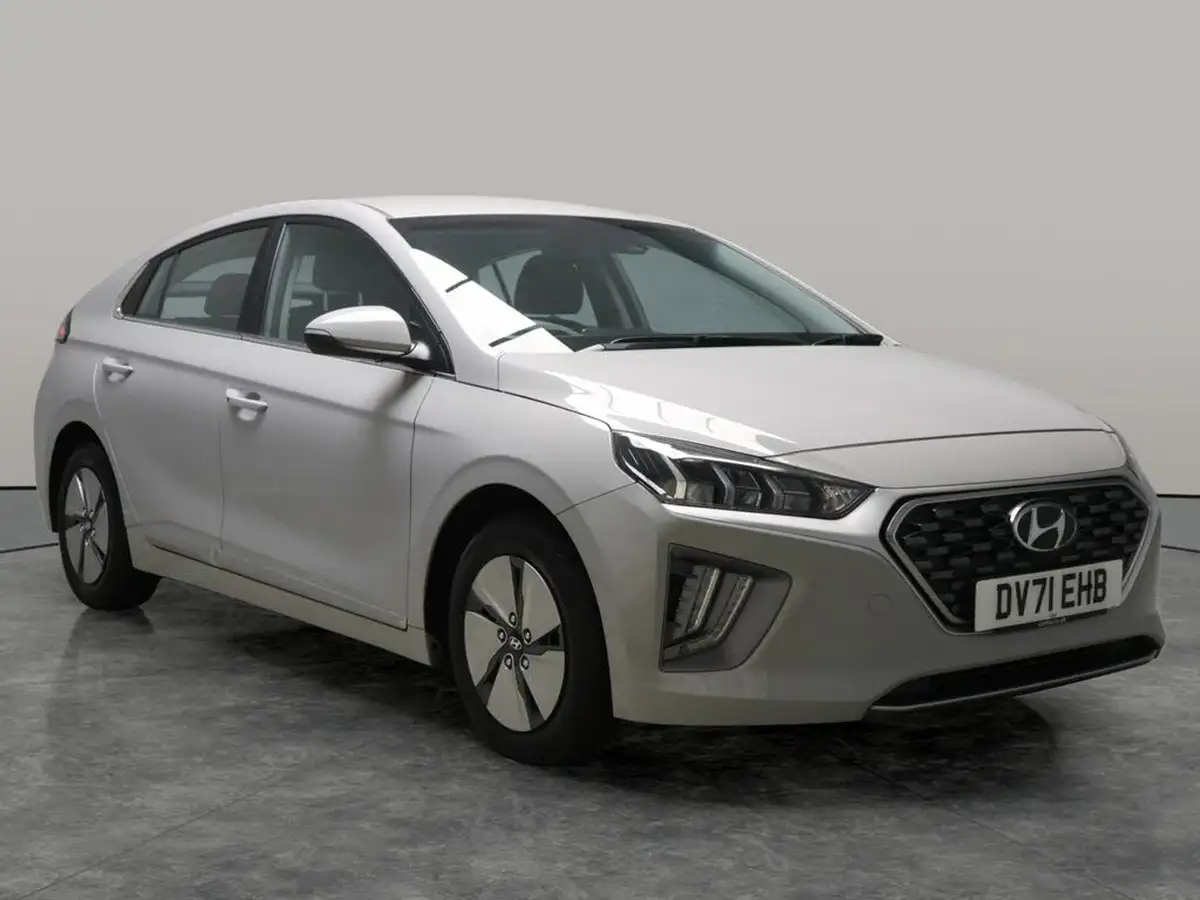 2021-hyundai-ioniq-16-gdi-premium-hybrid-big-5