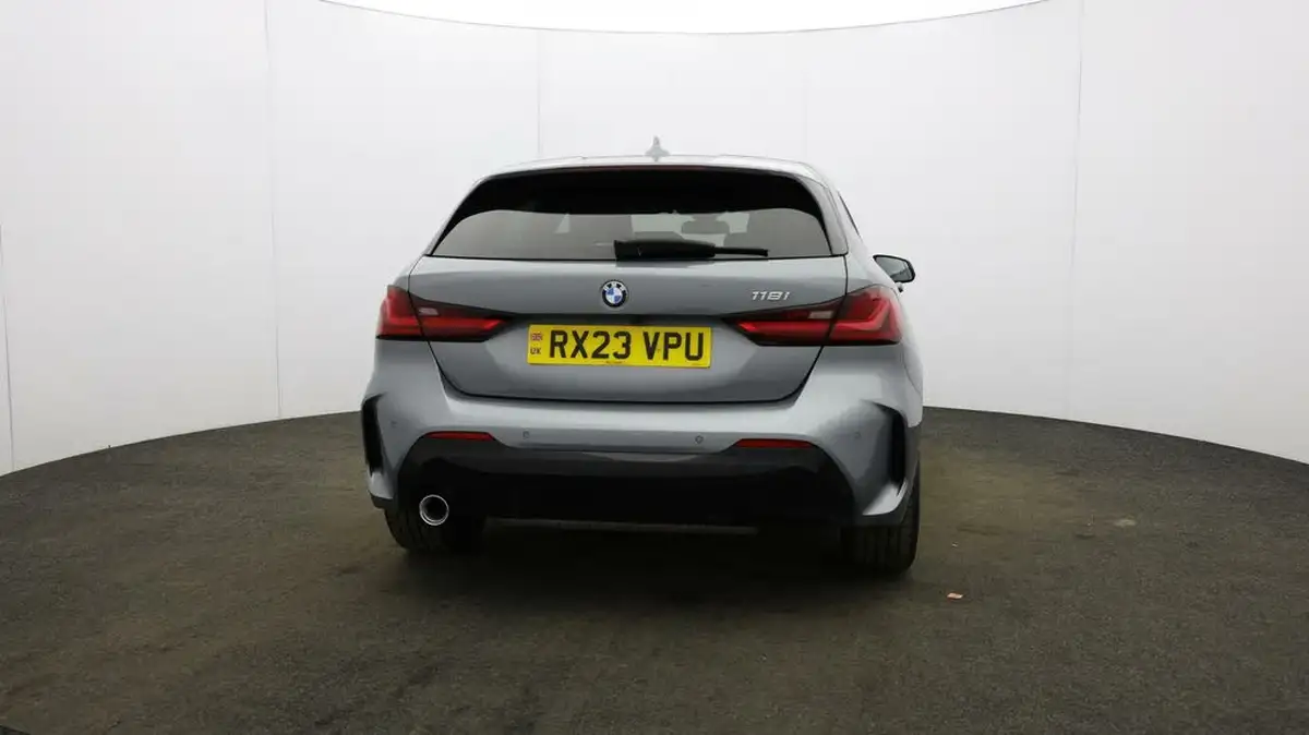 2023-bmw-1-series-15-118i-m-sport-lcp-big-53
