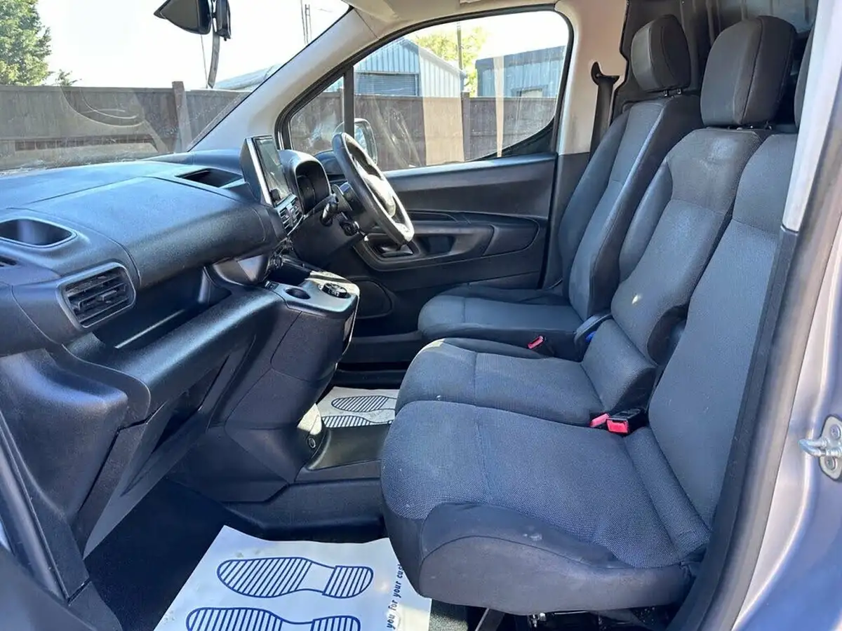 2019-citroen-berlingo-15bluehdi-1000-enterprise-130pseu6dt-e-ss-panel-eat8-auto-big-13
