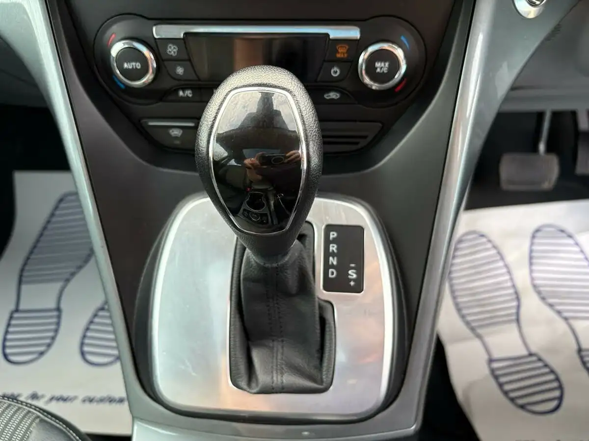 2013-ford-c-max-20tdci-titanium-x-powershift-big-13