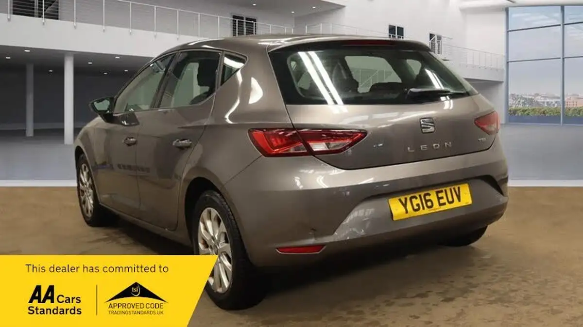 2016-seat-leon-14-se-tech-pack-hatchback-5d-1395cc-big-2