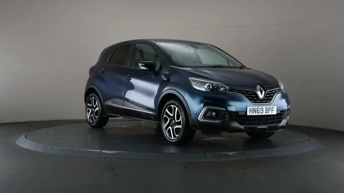 2019-renault-captur-09-tce-iconic-big-44