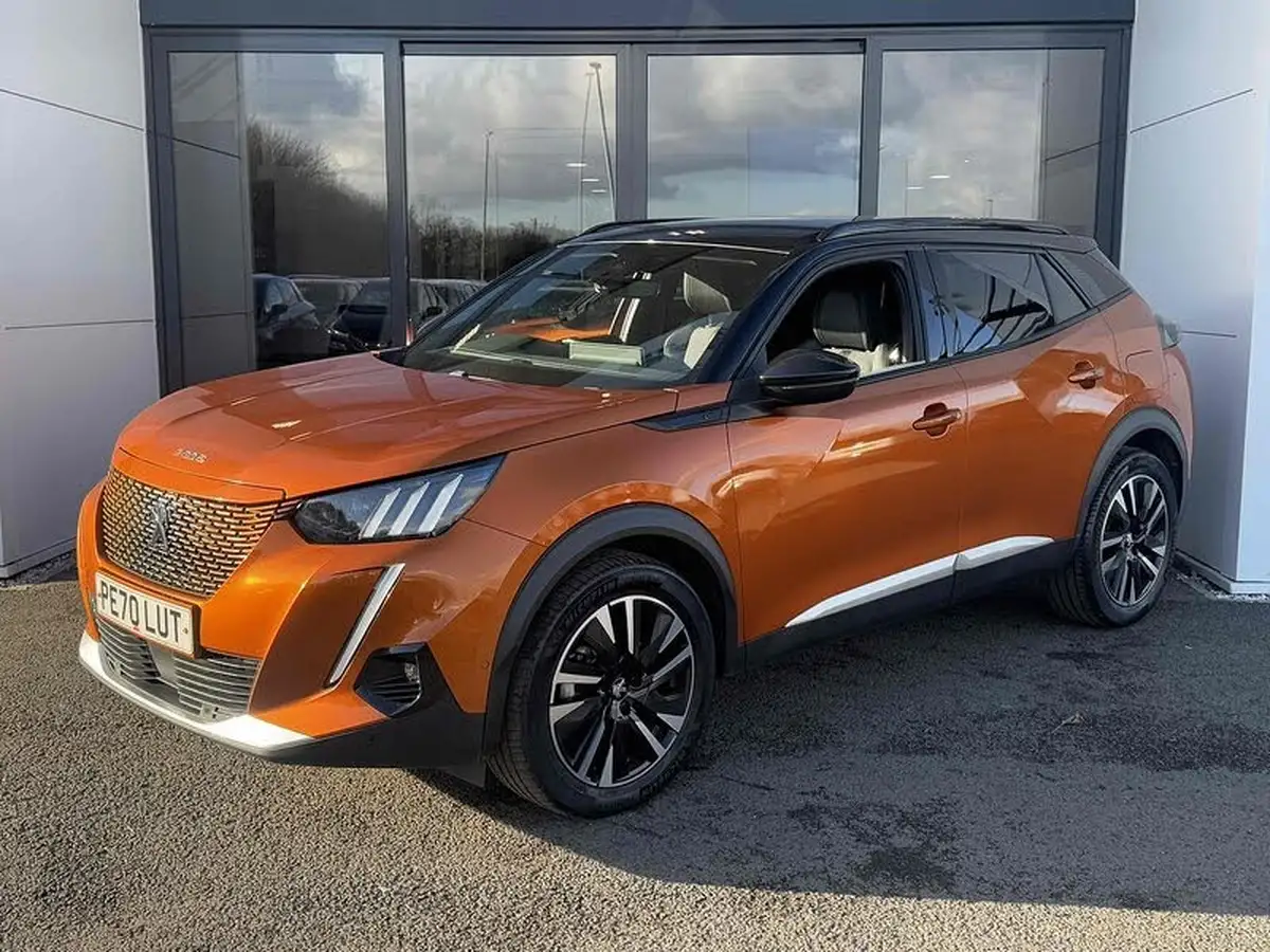 2020-peugeot-2008-suv-e-gt-big-19