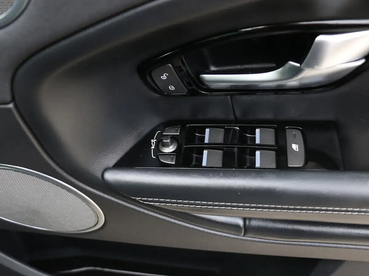 2015-land-rover-range-rover-evoque-20td4-hse-dynamic-ss-hatchback-5d-auto-big-16