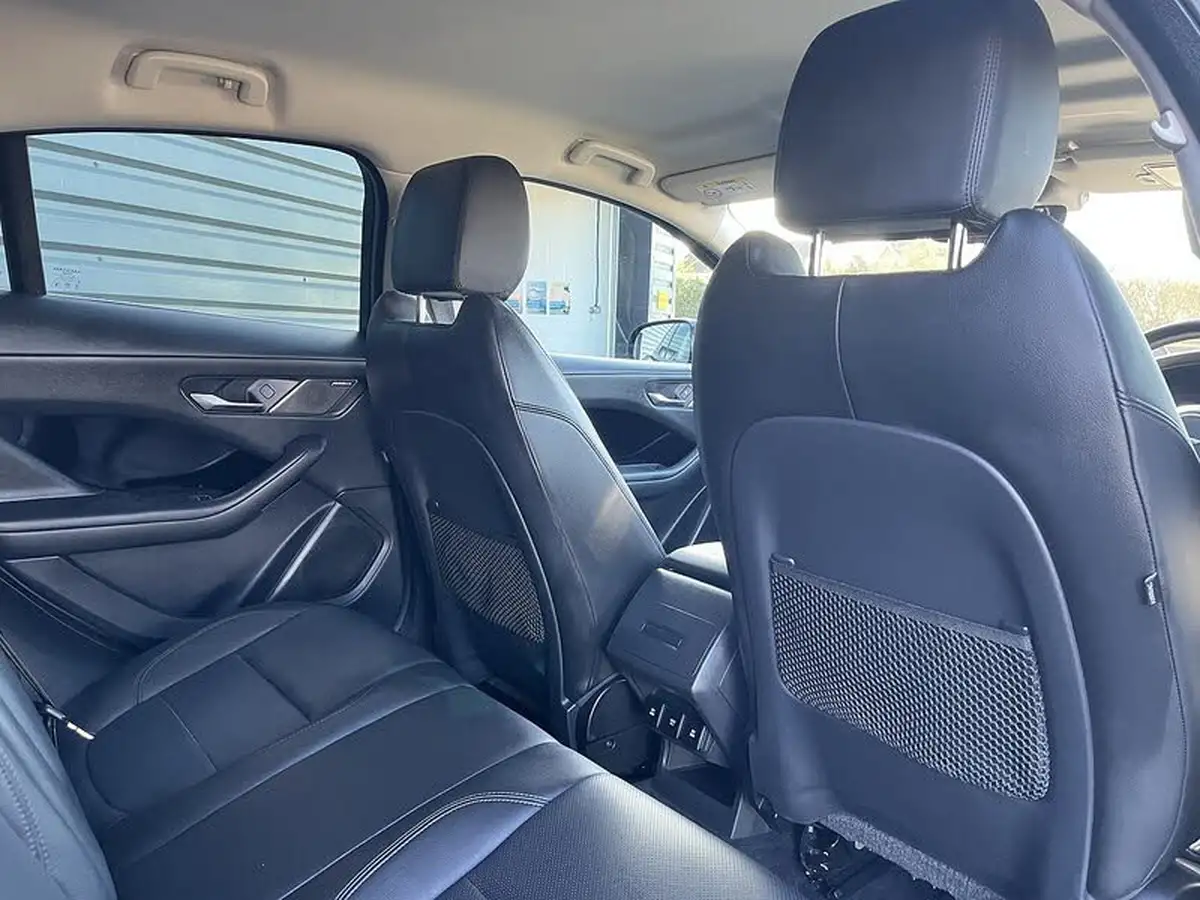2020-jaguar-i-pace-ev400-s-big-21