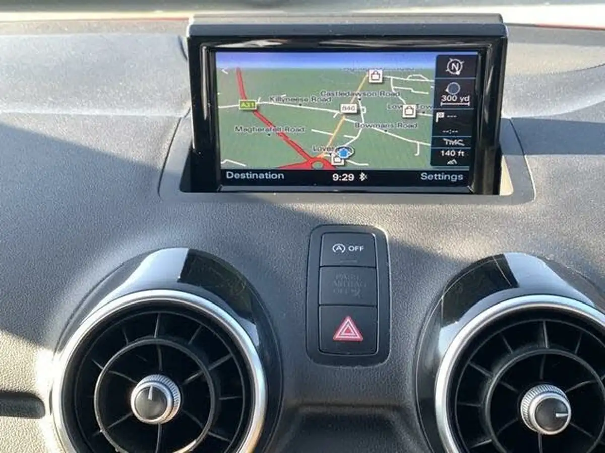 2018-audi-a1-16tdi-s-line-nav-hatchback-3d-big-28