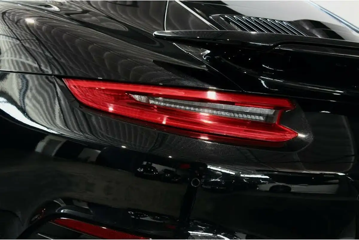 2016-porsche-911-38-turbo-s-coupe-big-41