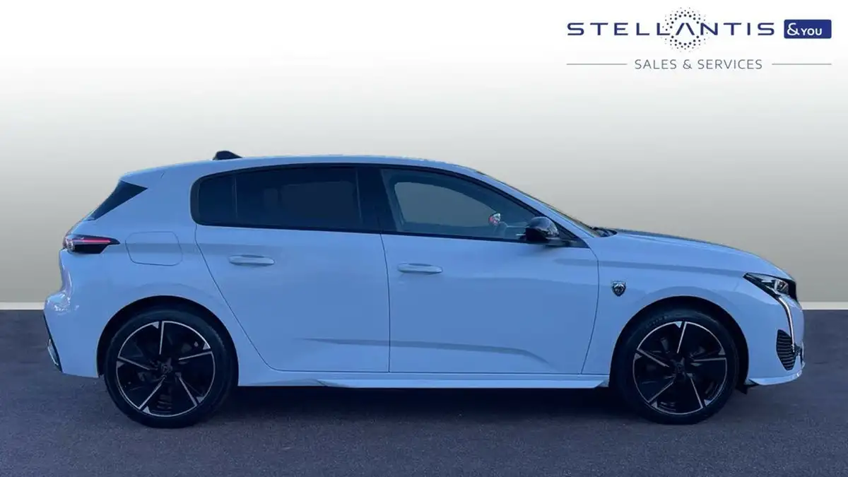 2024-peugeot-308-e-gt-big-1