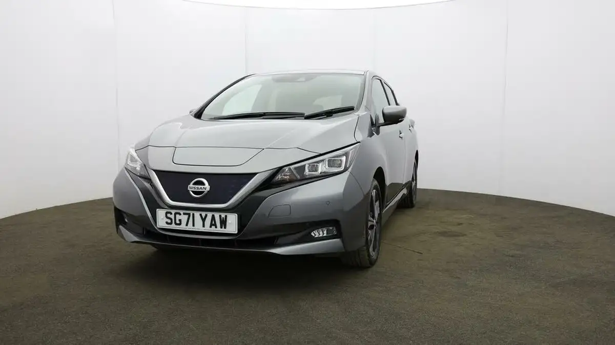 2021-nissan-leaf-e-e-tekna-big-32