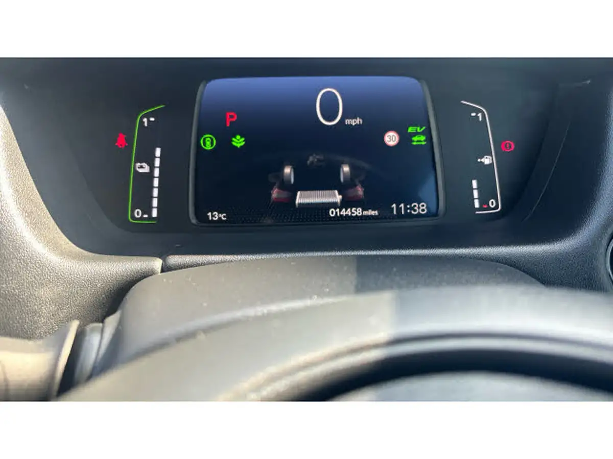 2023-honda-jazz-15-i-mmd-advance-big-20