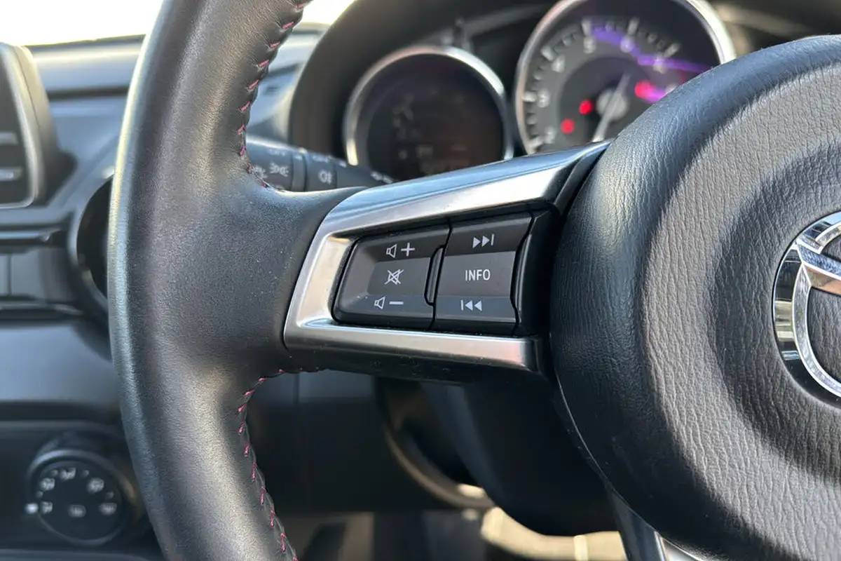 2019-mazda-mx-5-15-se-big-15