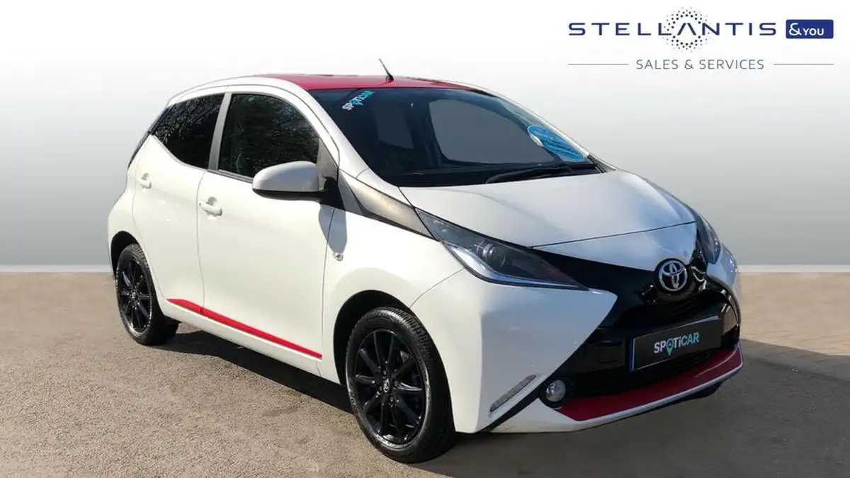 2018-toyota-aygo-10-vvt-i-x-press-71bhp-big-0