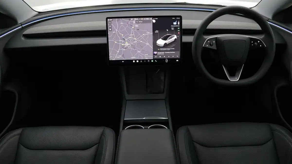 2024-tesla-model-3-e-rwd-big-13