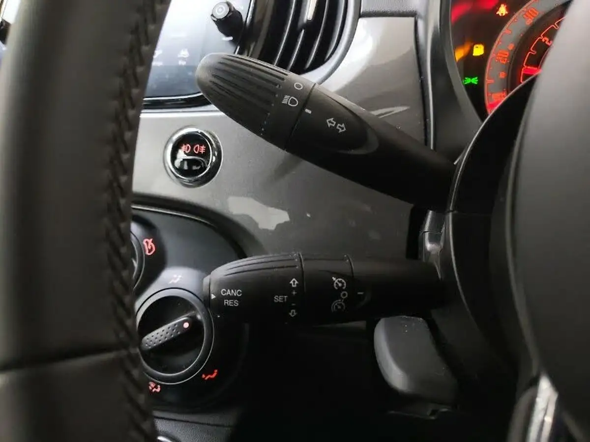 2020-fiat-500-12-lounge-big-16