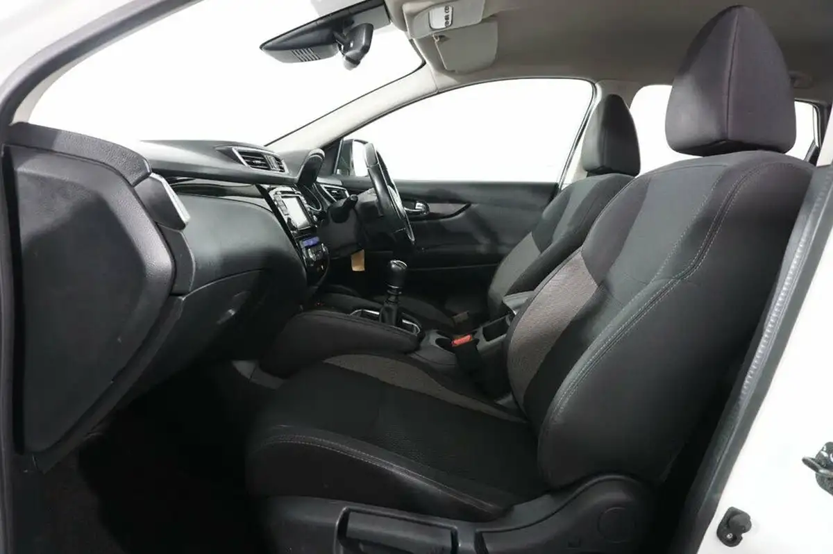 2021-nissan-qashqai-13-dig-t-acenta-premium-140ps-big-10