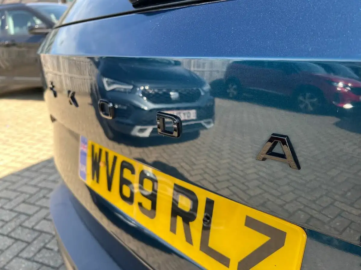 2019-skoda-karoq-15-tsi-se-l-big-27