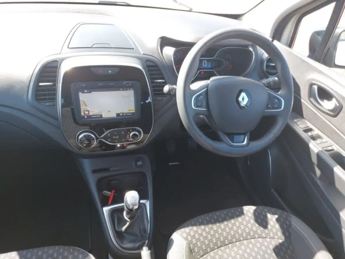 2017-renault-captur-09-tce-dynamique-nav-big-9