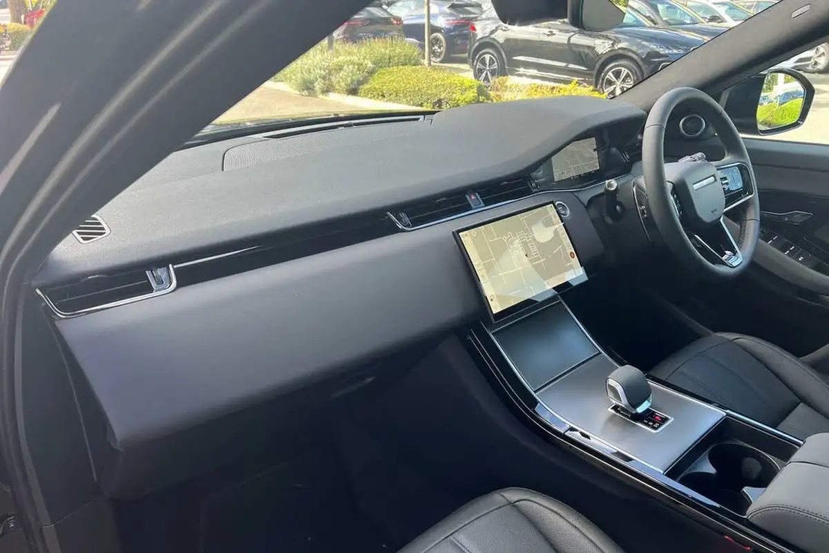 2024-land-rover-range-rover-evoque-20-d200-dynamic-se-big-36