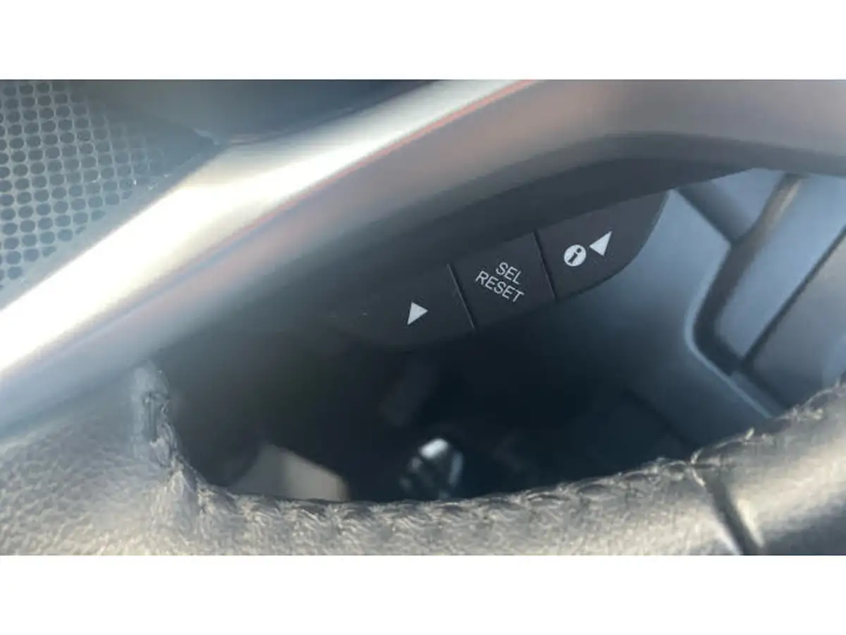 2020-honda-jazz-13-i-vtec-ex-navi-cvt-big-29