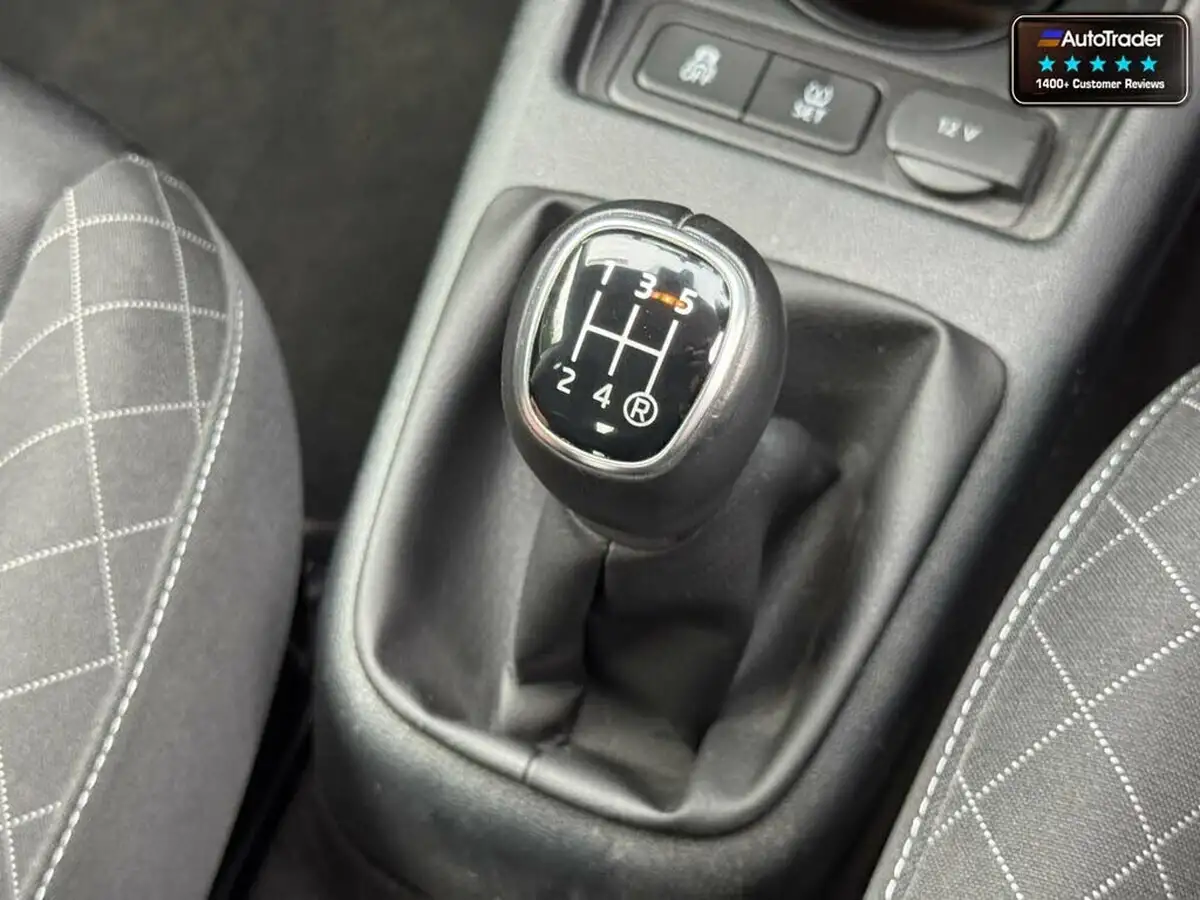 2018-skoda-citigo-10-se-l-75ps-greentech-5d-big-24