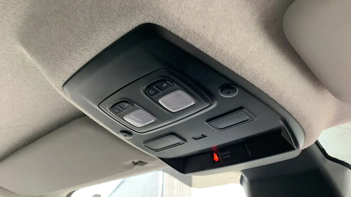 2022-renault-trafic-20dci-ll30-130-business-panel-big-32