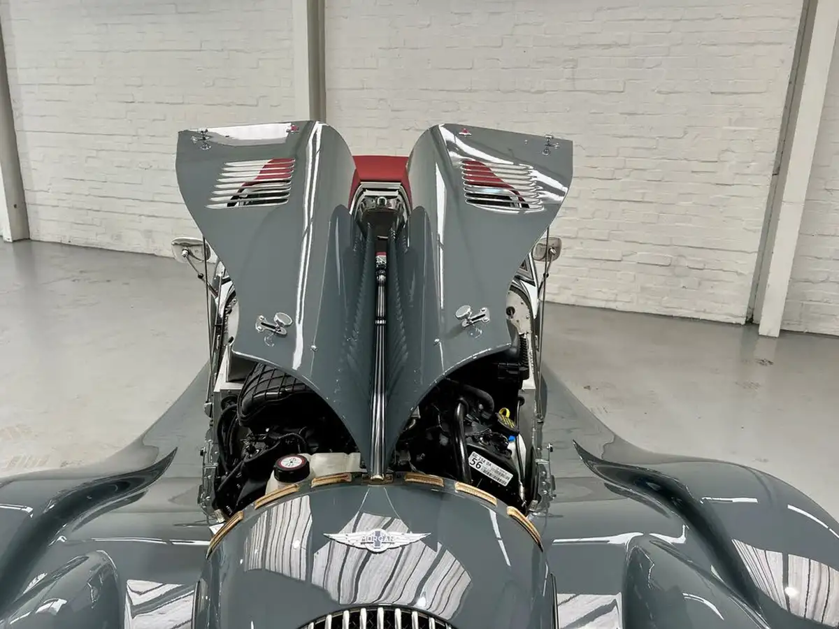 2020-morgan-roadster-37-big-29