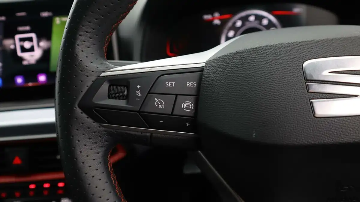 2023-seat-arona-10-tsi-fr-big-26