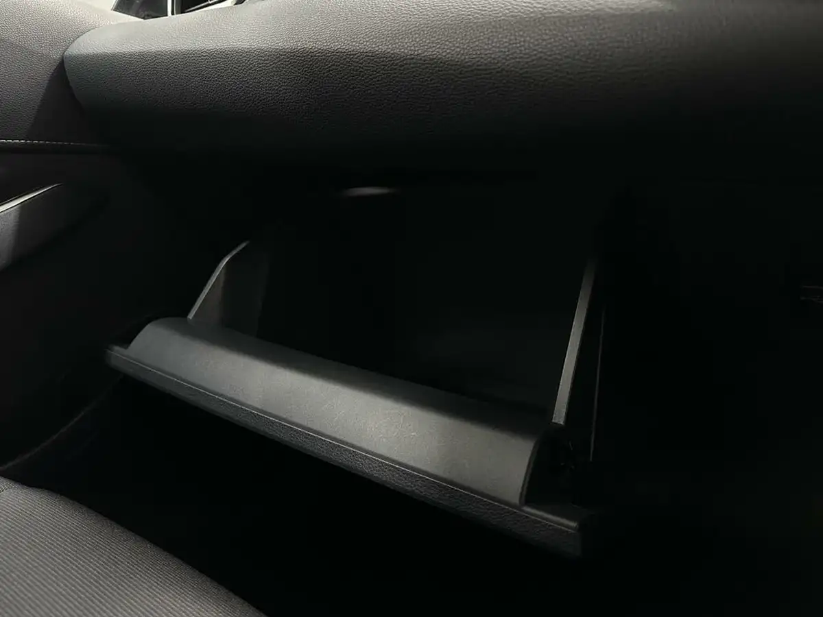 2021-toyota-corolla-20-vvt-i-icon-tech-touring-sports-big-24
