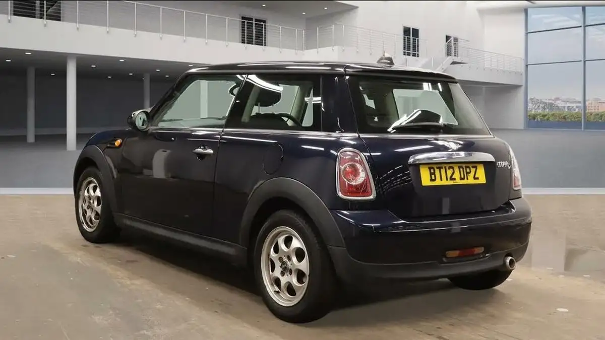 2012-mini-cooper-16td-cooper-d-112bhp-hatchback-3d-big-1