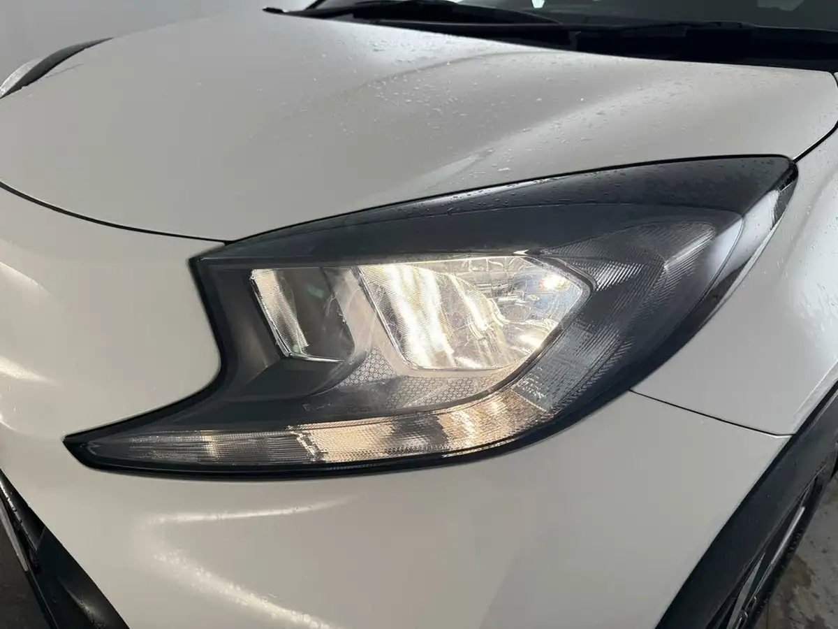2024-toyota-aygo-x-10-vvt-i-edge-big-22