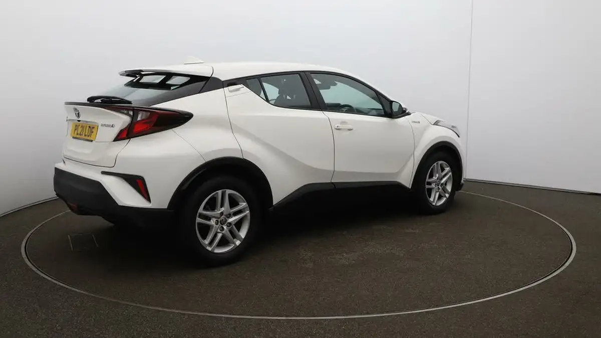 2021-toyota-c-hr-18-vvt-i-icon-big-44