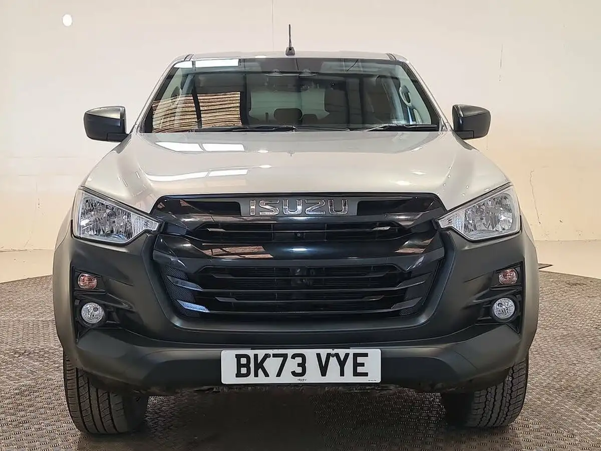 2023-isuzu-d-max-19td-utility-4x4-double-rear-differential-lock-big-1