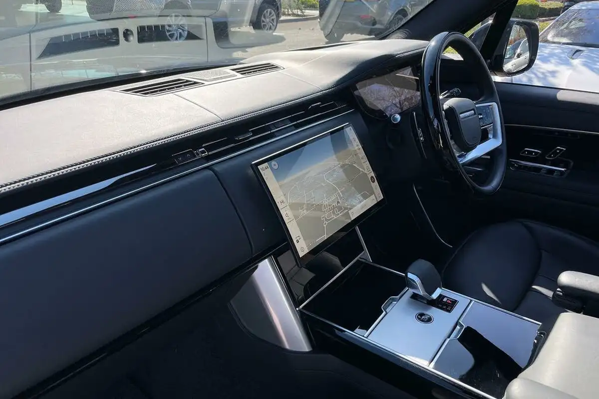 2024-land-rover-range-rover-30-d350-autobiography-big-38
