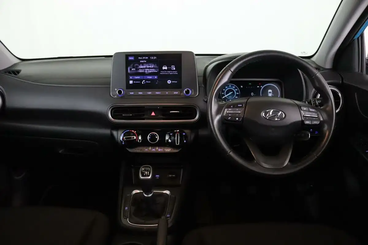 2021-hyundai-kona-10-t-gdi-se-connect-big-14