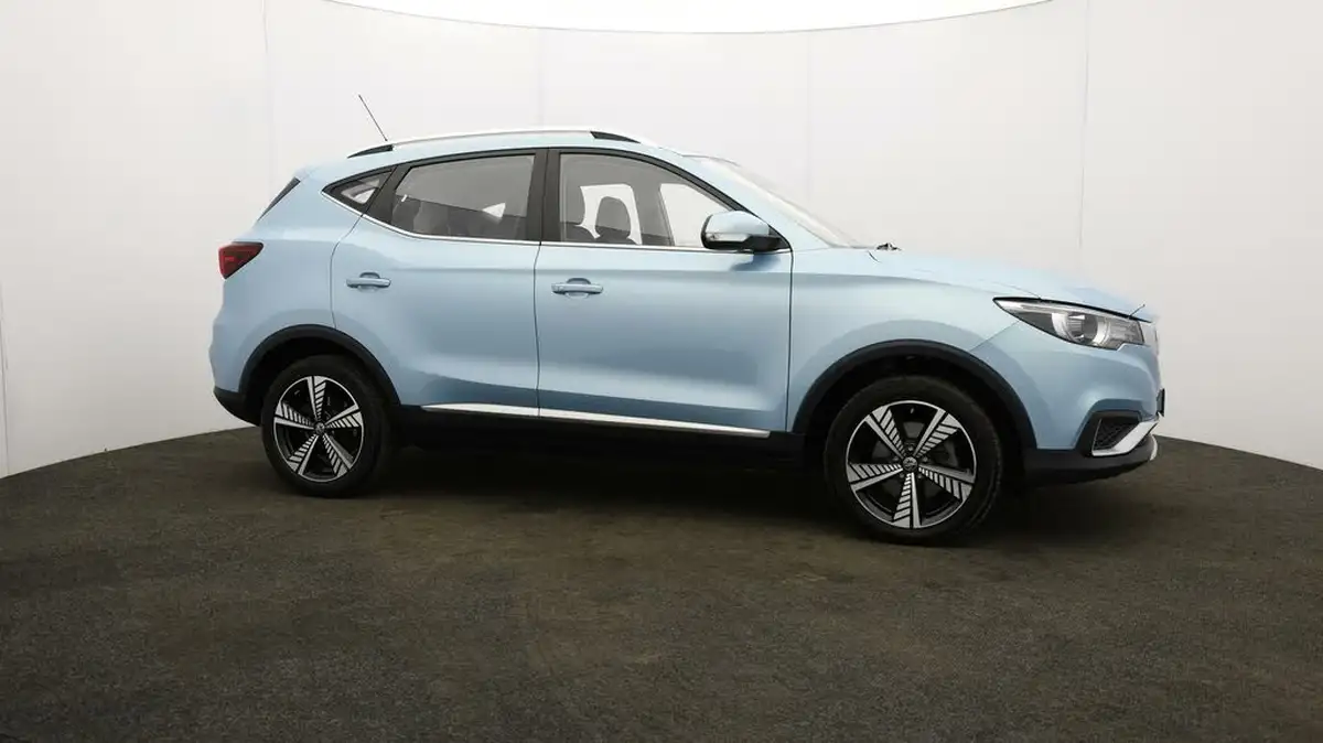 2020-mg-zs-suv-e-exclusive-ev-big-42