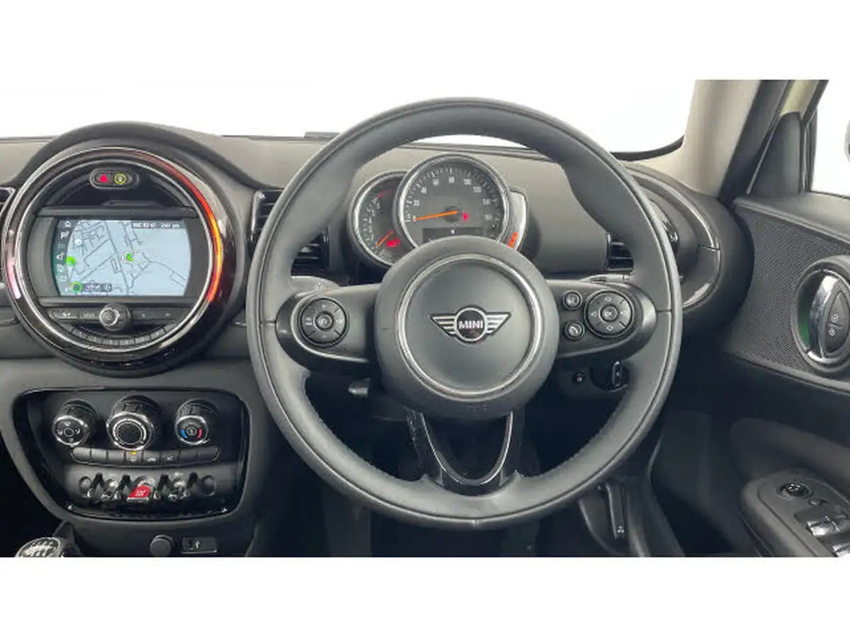 2020-mini-clubman-15-cooper-classic-big-4