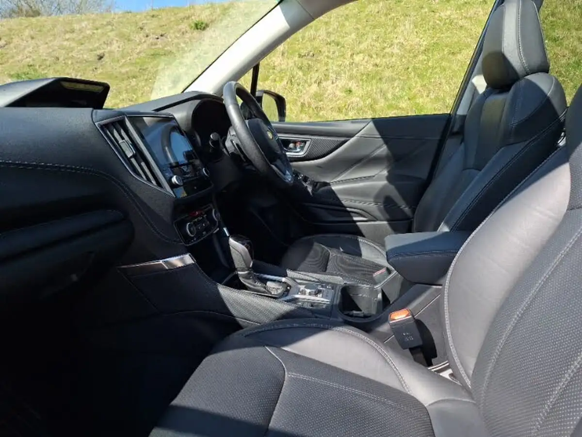2019-subaru-forester-20-e-boxer-xe-premium-big-4