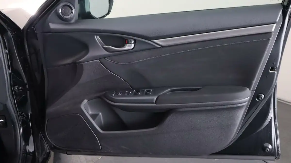 2021-honda-civic-15-vtec-turbo-sport-ss-big-15