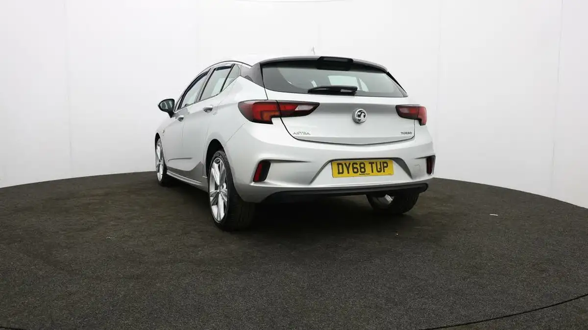 2018-vauxhall-astra-14i-16v-turbo-sri-vx-line-nav-big-23