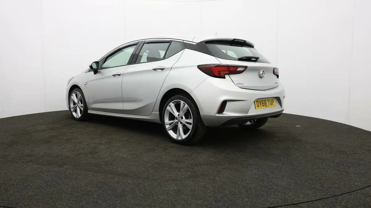 2018-vauxhall-astra-14i-16v-turbo-sri-vx-line-nav-big-5
