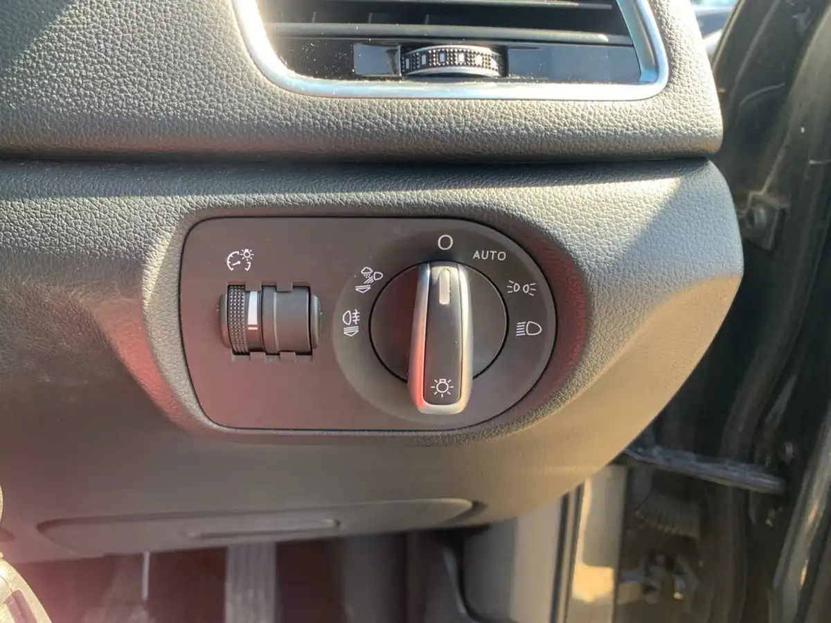 2016-audi-q3-20-tdi-s-line-navigation-big-14