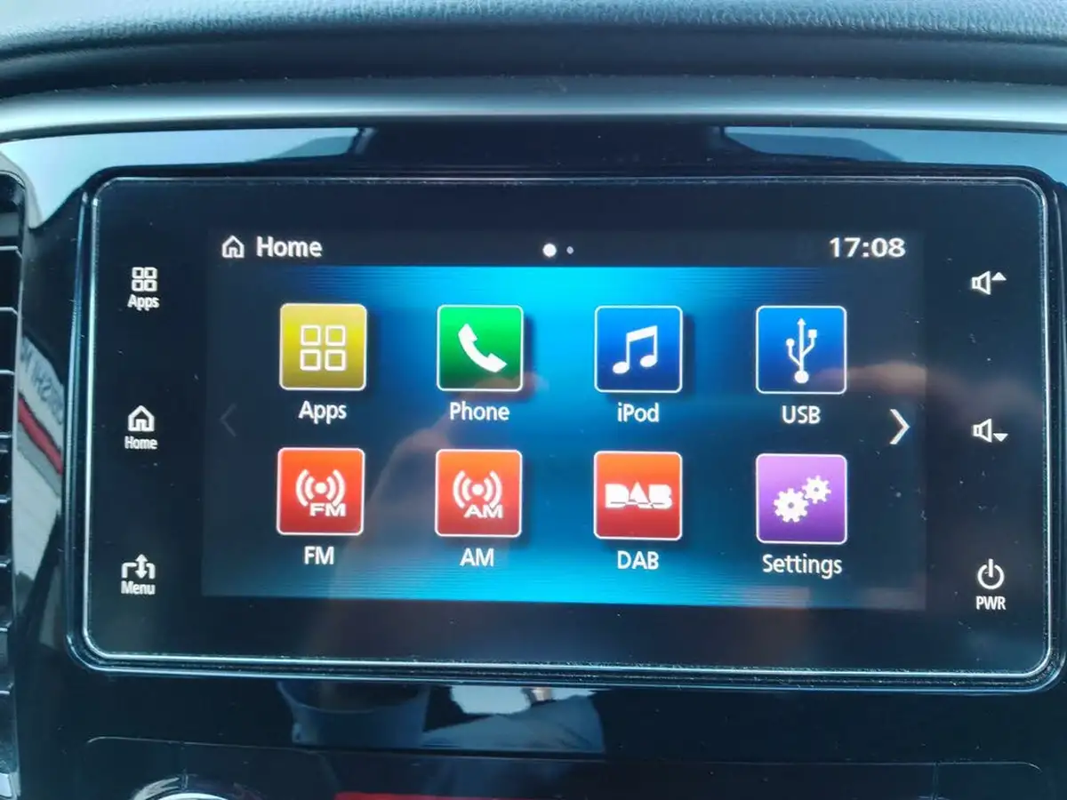 2019-mitsubishi-l200-22di-d-warrior-auto-big-26