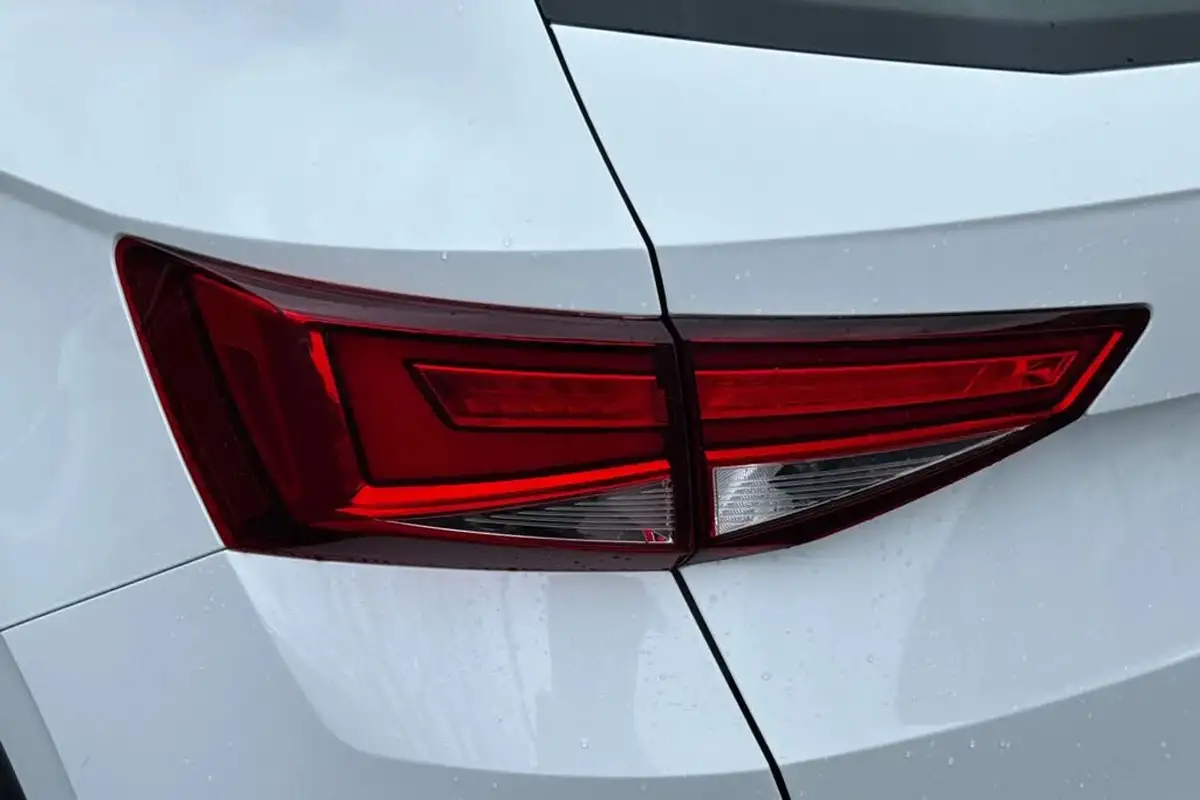 2024-seat-ateca-15-ecotsi-se-technology-dsg-big-26