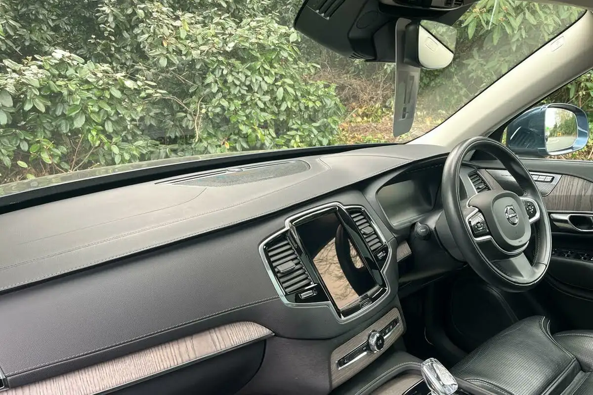 2022-volvo-xc90-20-t8-inscription-pro-455bhp-big-2