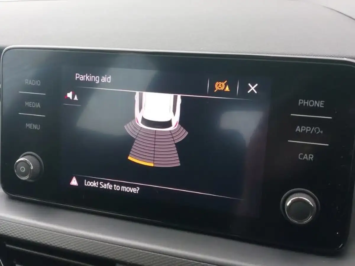 2022-skoda-kamiq-10-tsi-se-109ps-dsg-big-11